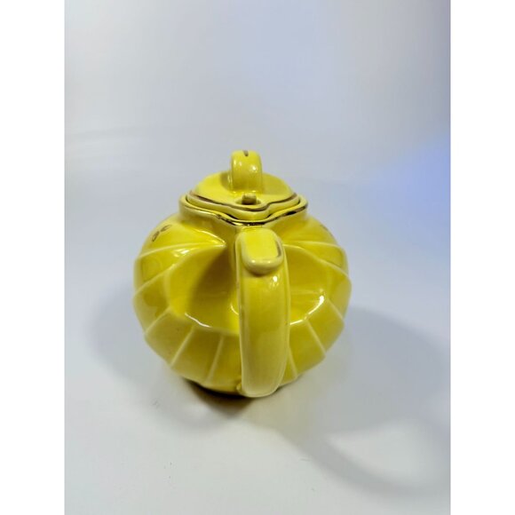 Hall Teapot Vintage #0799 Canary With Gold Trim Leaves & Acorns Hook Lid 6 Cups - Picture 7 of 16
